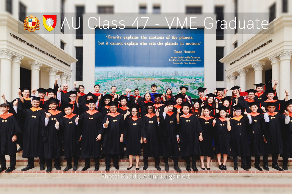 AU VME Graduates Class 47 photo taking day